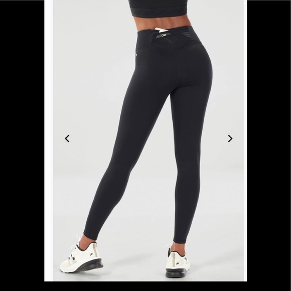 FABLETICS  Trinity BLACK - Picture 2 of 7